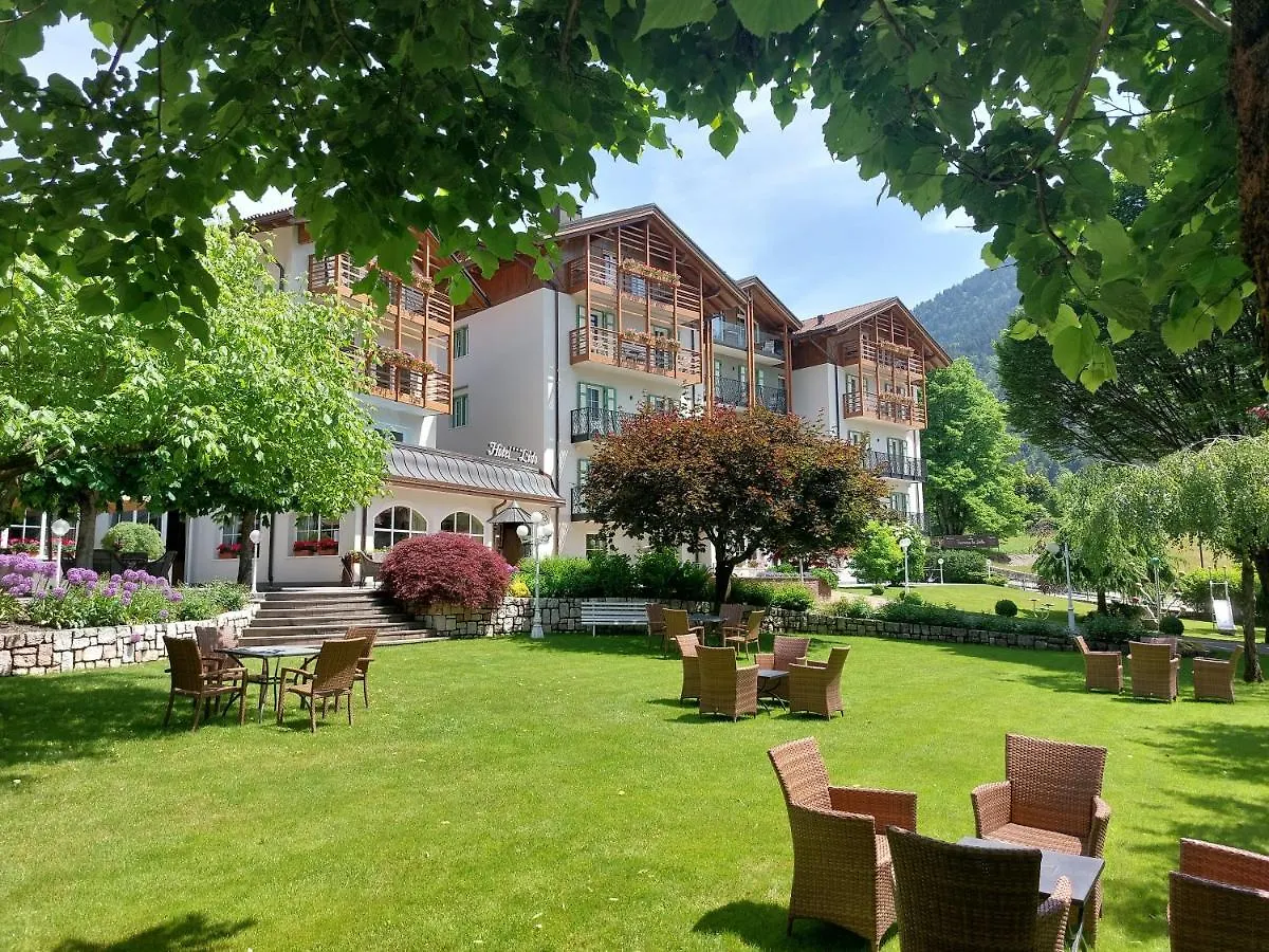Dove Dormire sul Lago di Molveno: 14 Hotel da Valutare
