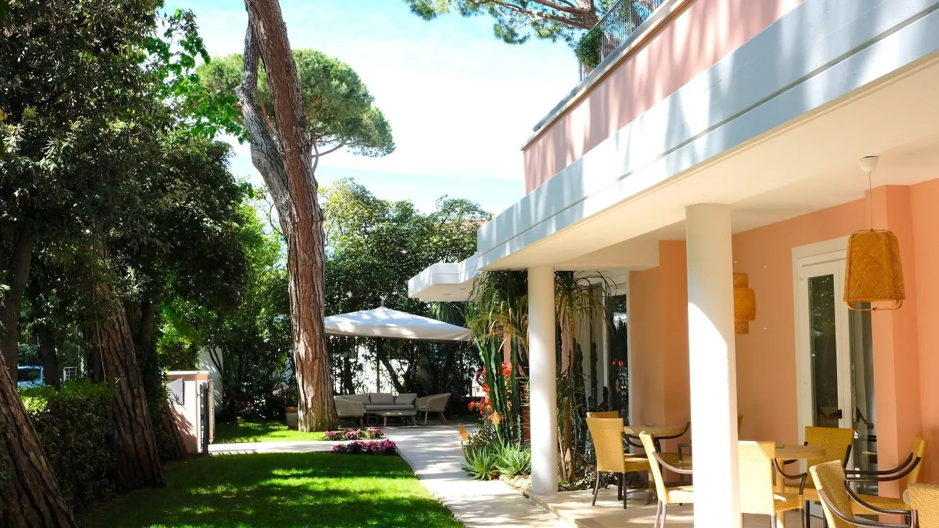Vicino a Lido Verde: 15 Hotel Centrali a Lido di Camaiore Confrontati