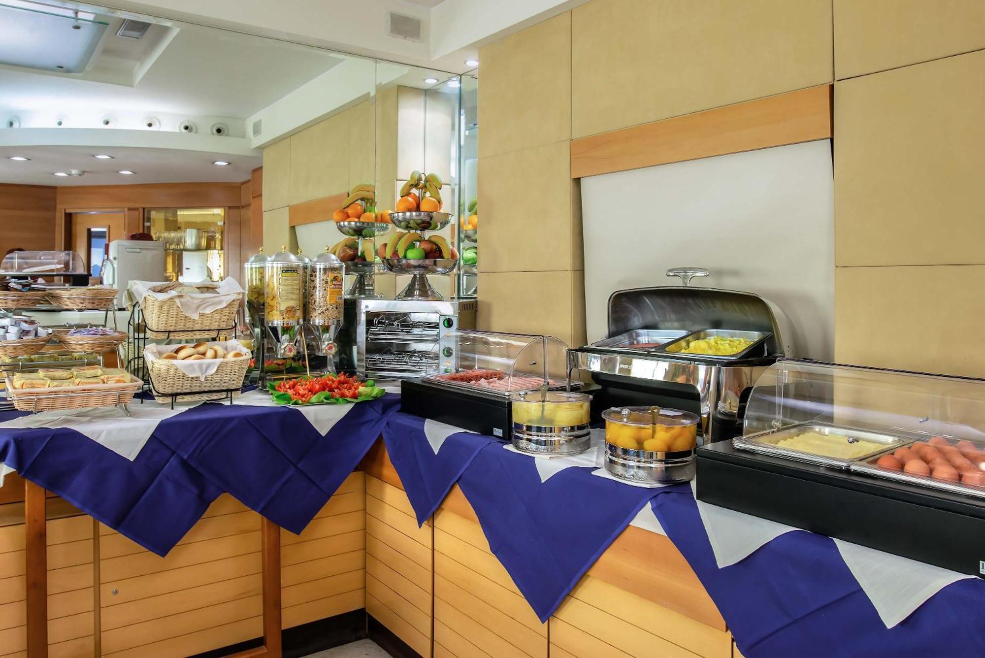 12 Hotel 4 Stelle in Via del Corso Roma da Considerare