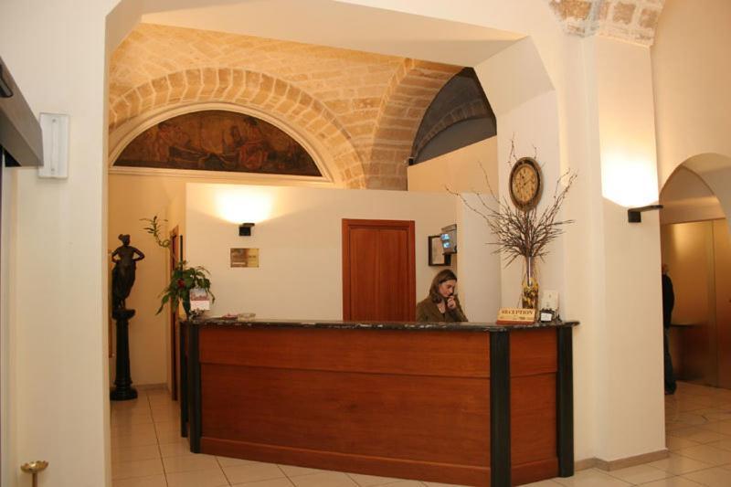 9 Hotel Aeroporto Bari Vicino al Teatro Margherita
